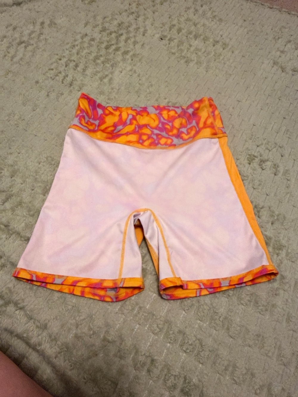 Fabletics medium High-Waisted Shorts in Orange and Pink Abstract Print - Picture 8 of 10